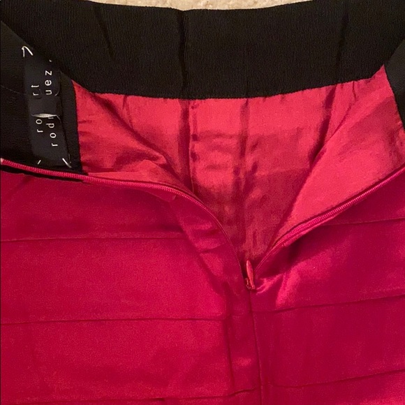 NWT silk Robert Rodriguez pencil skirt - Picture 7 of 8